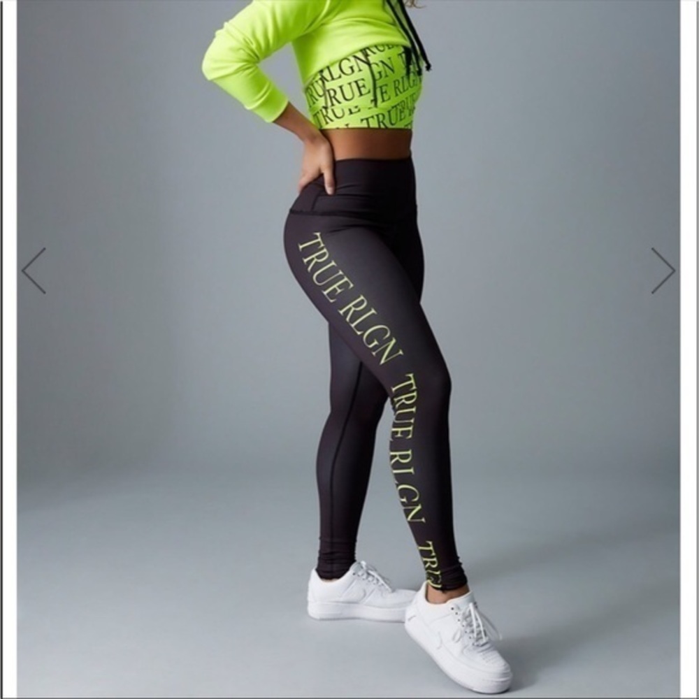 True Religion Bodied Neon Repeat Logo Leggings Size Small